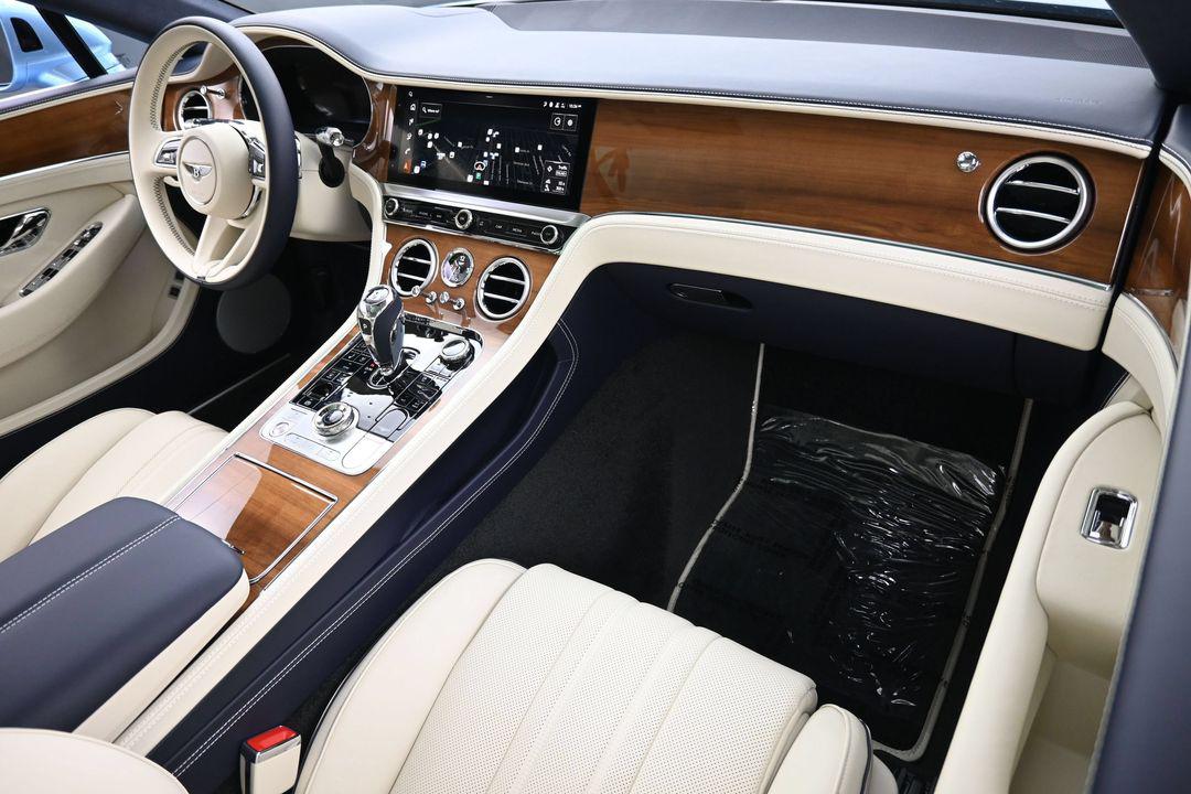 صورة 10 لـ 2026 Bentley CONTINENTAL GT BASE