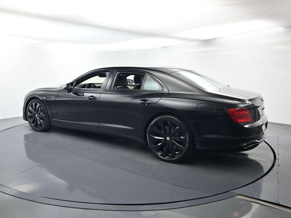صورة 3 لـ 2026 Bentley FLYING SPUR