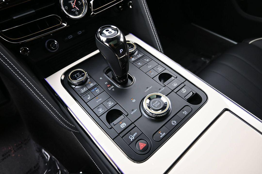 صورة مصغرة 16 لـ 2026 Bentley FLYING SPUR