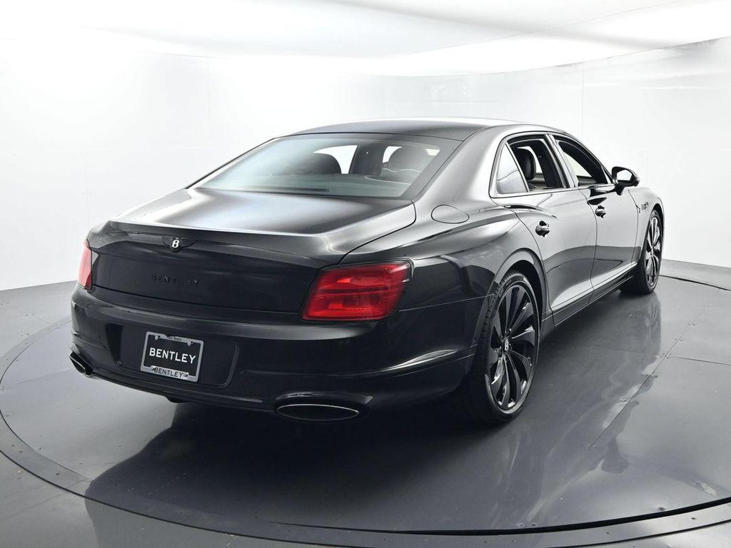 صورة مصغرة 13 لـ 2026 Bentley FLYING SPUR