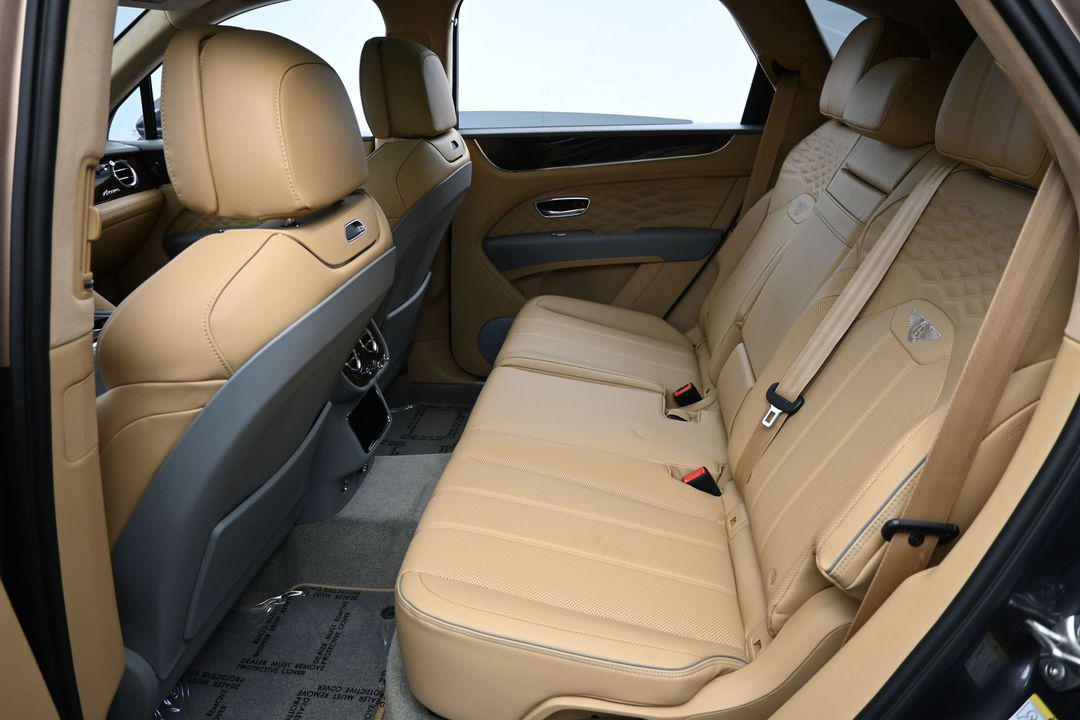 2026 Bentley BENTAYGA AZURE — миниатюра 27