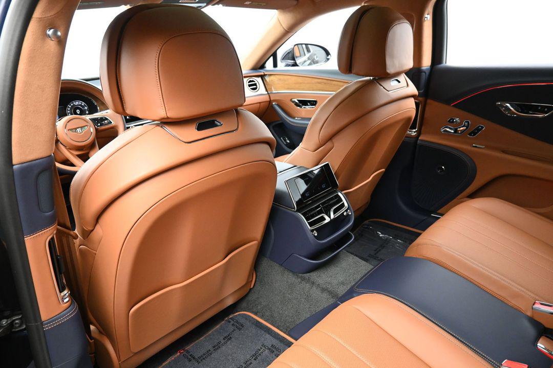 صورة مصغرة 16 لـ 2026 Bentley FLYING SPUR