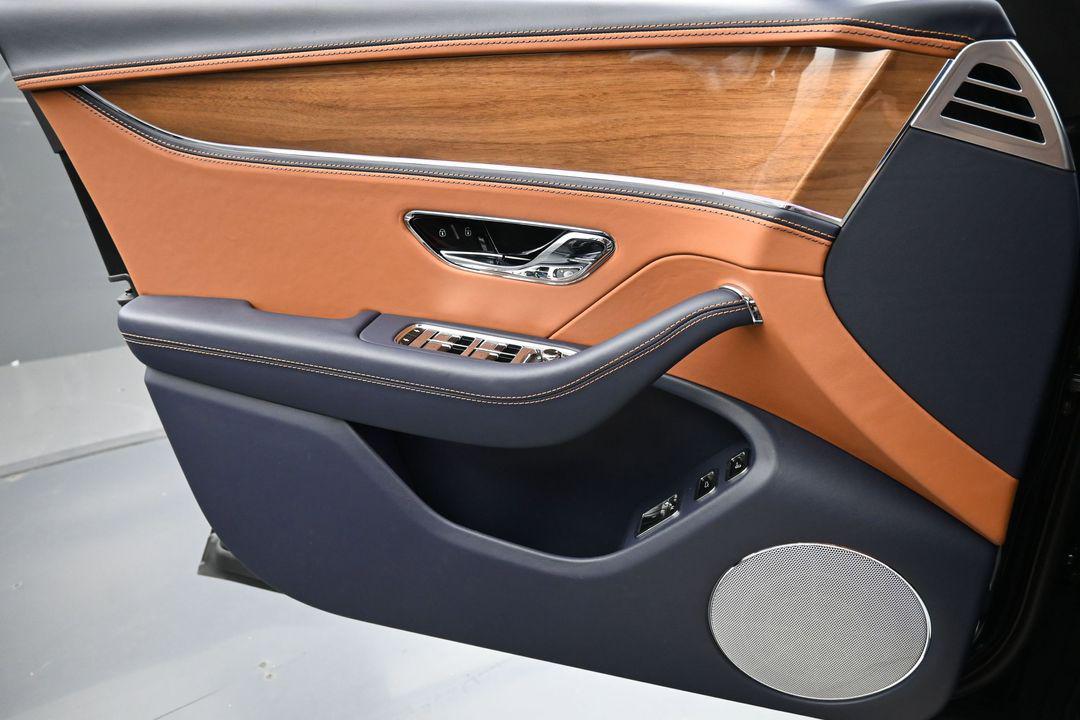صورة مصغرة 24 لـ 2026 Bentley FLYING SPUR