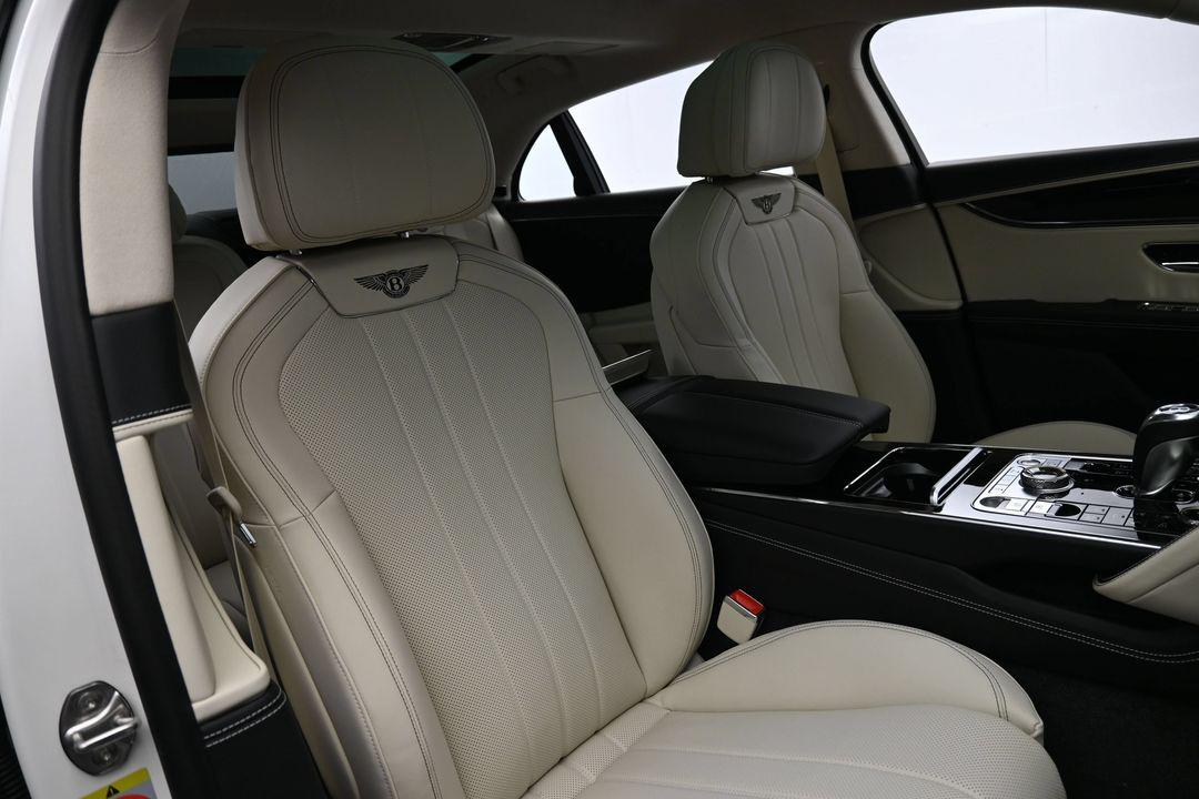 صورة مصغرة 28 لـ 2026 Bentley FLYING SPUR