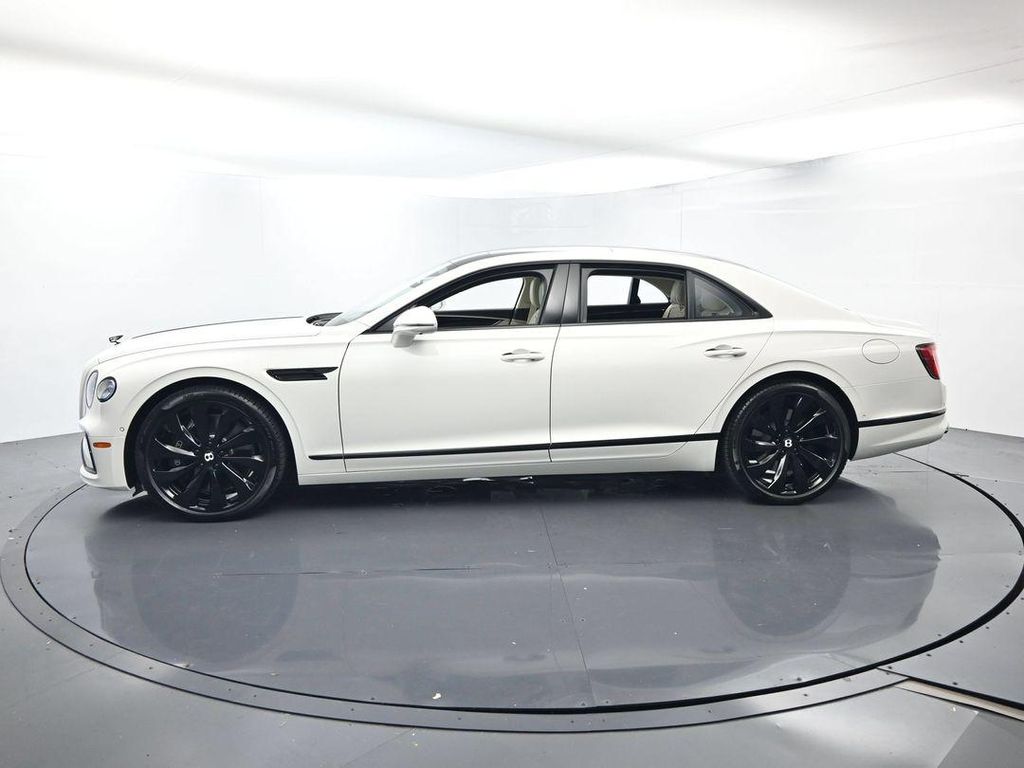 2026 Bentley FLYING SPUR 照片 5