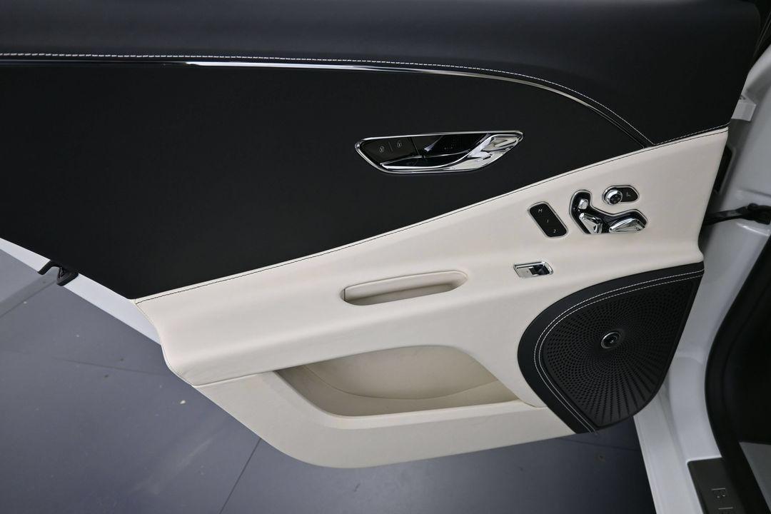 صورة مصغرة 19 لـ 2026 Bentley FLYING SPUR