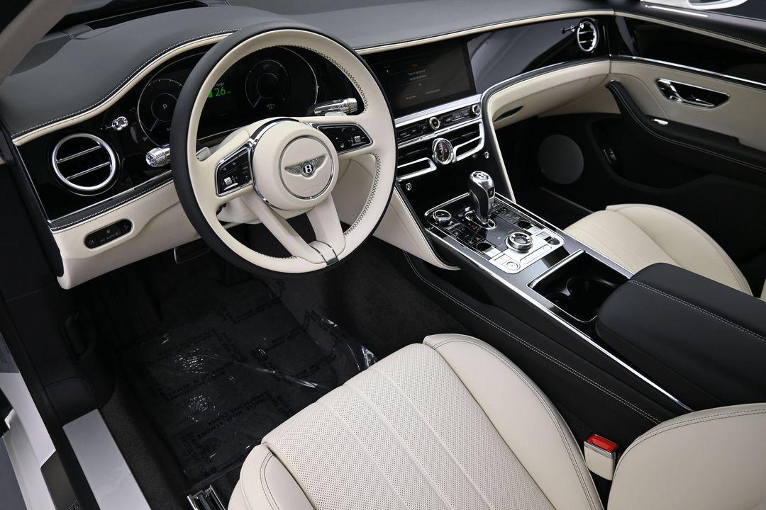 2026 Bentley FLYING SPUR 照片 7