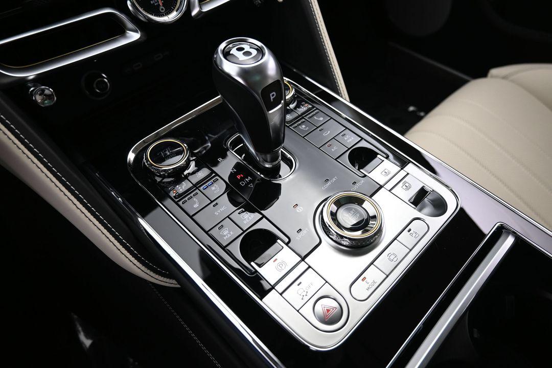 صورة مصغرة 16 لـ 2026 Bentley FLYING SPUR