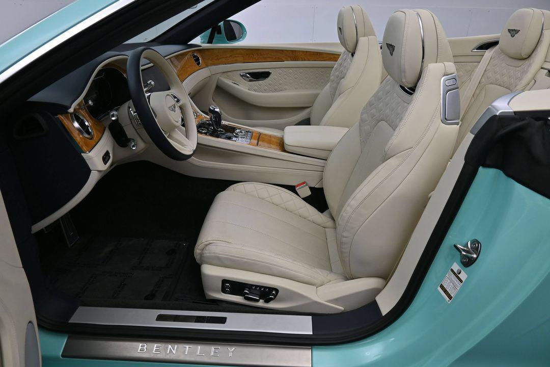 2022 Bentley CONTINENTAL GT V8 — миниатюра 27
