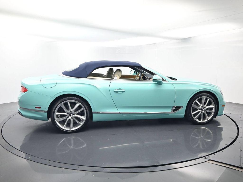 2022 Bentley CONTINENTAL GT V8 — миниатюра 36