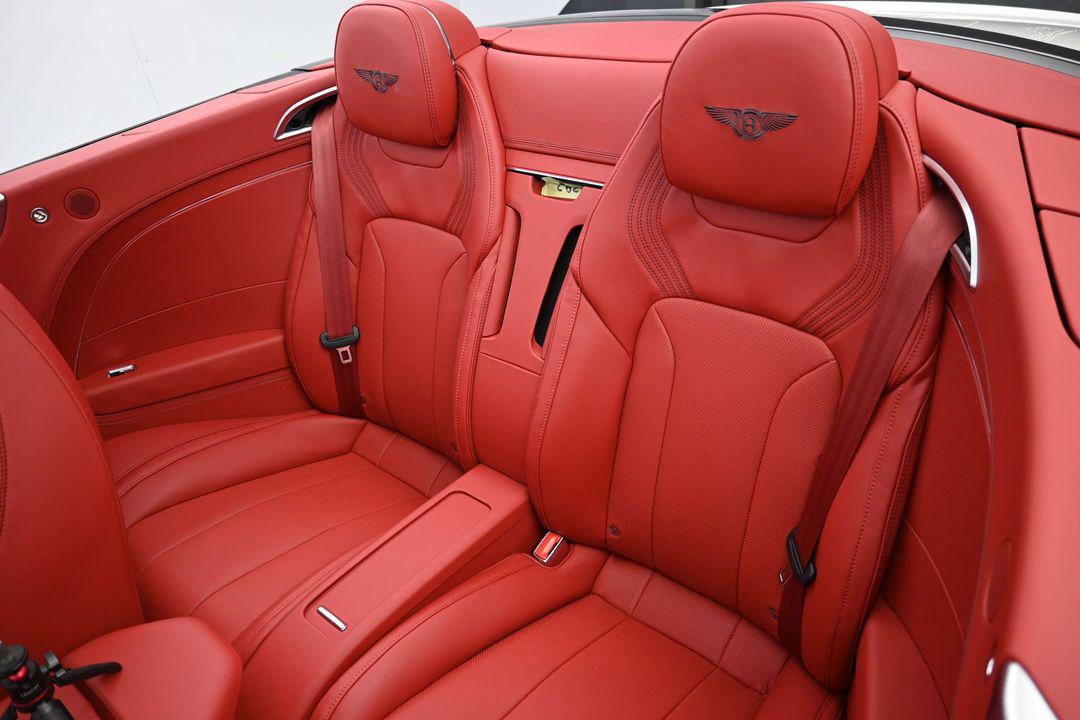 صورة 7 لـ 2026 Bentley CONTINENTAL GT BASE