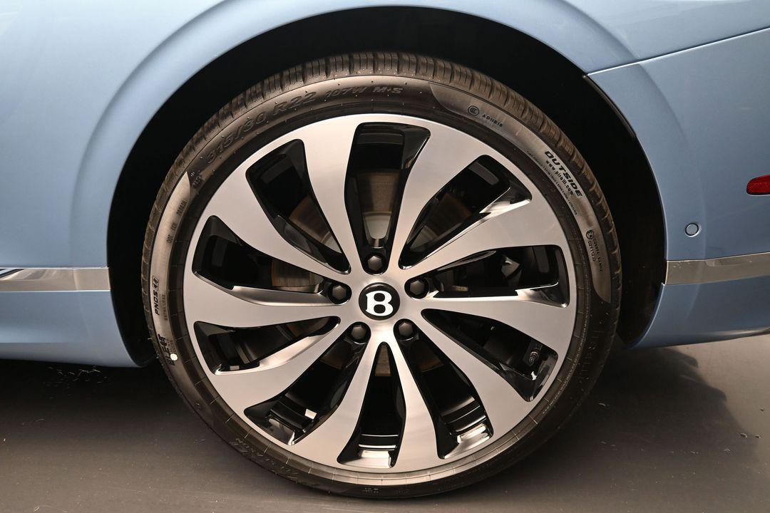 صورة 8 لـ 2026 Bentley CONTINENTAL GT BASE
