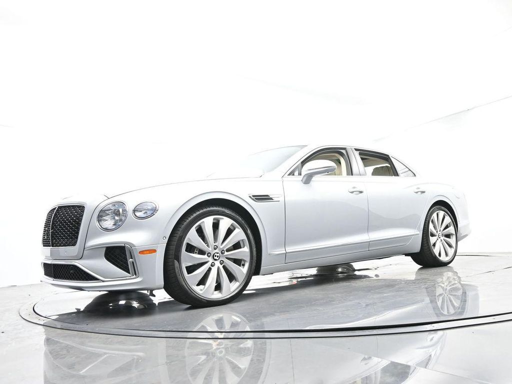 صورة 64 لـ 2026 Bentley FLYING SPUR