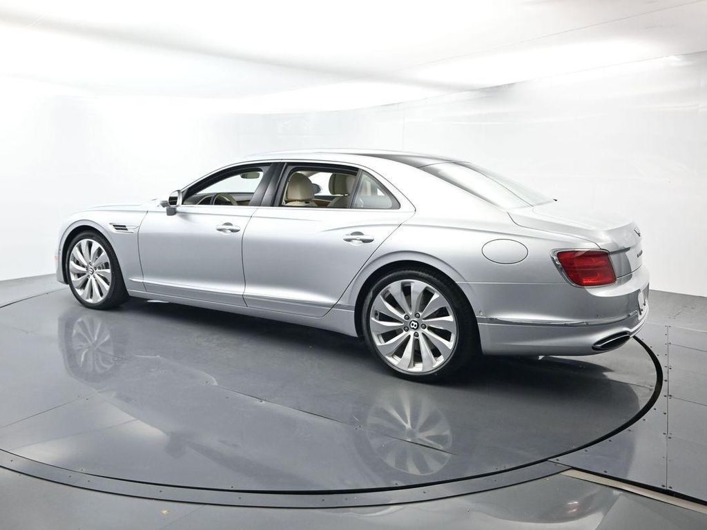 صورة 3 لـ 2026 Bentley FLYING SPUR