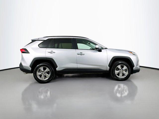 TOYOTA RAV4 - 8