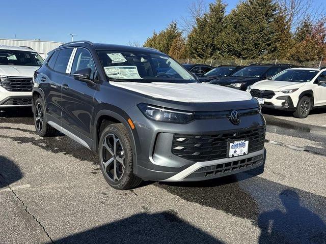 New 2026 Volkswagen Tiguan 2.0T SE