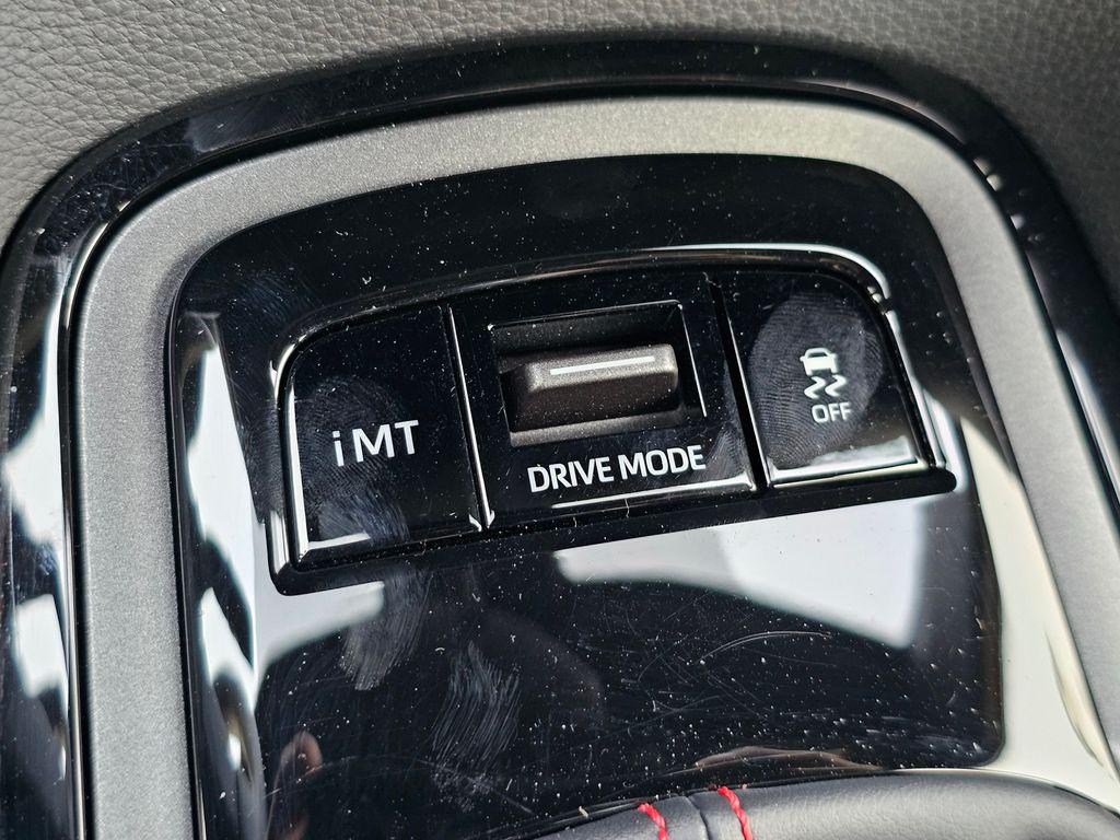 صورة مصغرة 27 لـ 2025 Toyota GR COROLLA PREMIUM