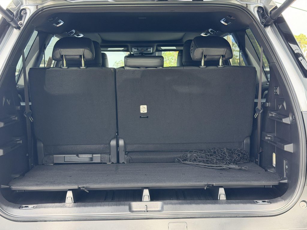 صورة 10 لـ 2025 Toyota SEQUOIA LIMITED