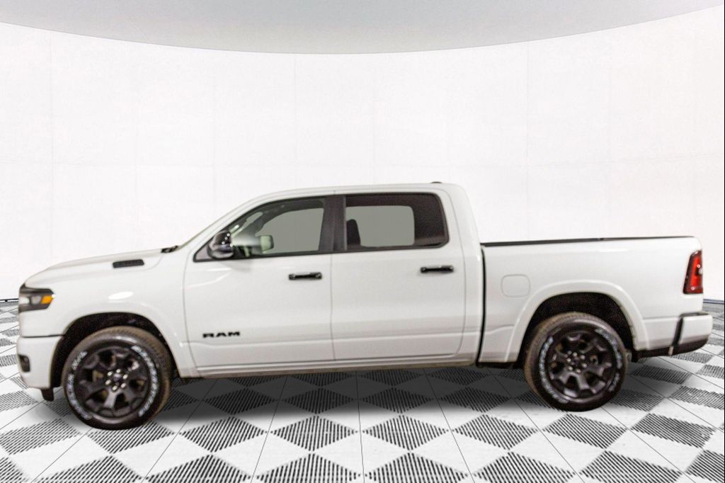 2026 RAM 1500 BIG HORN/LONE STAR — миниатюра 15