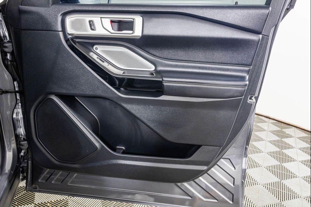 صورة مصغرة 55 لـ 2023 FORD EXPLORER ST