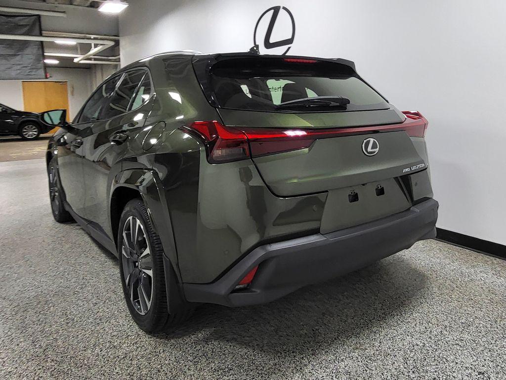 صورة مصغرة 39 لـ 2024 Lexus UX 250H BASE