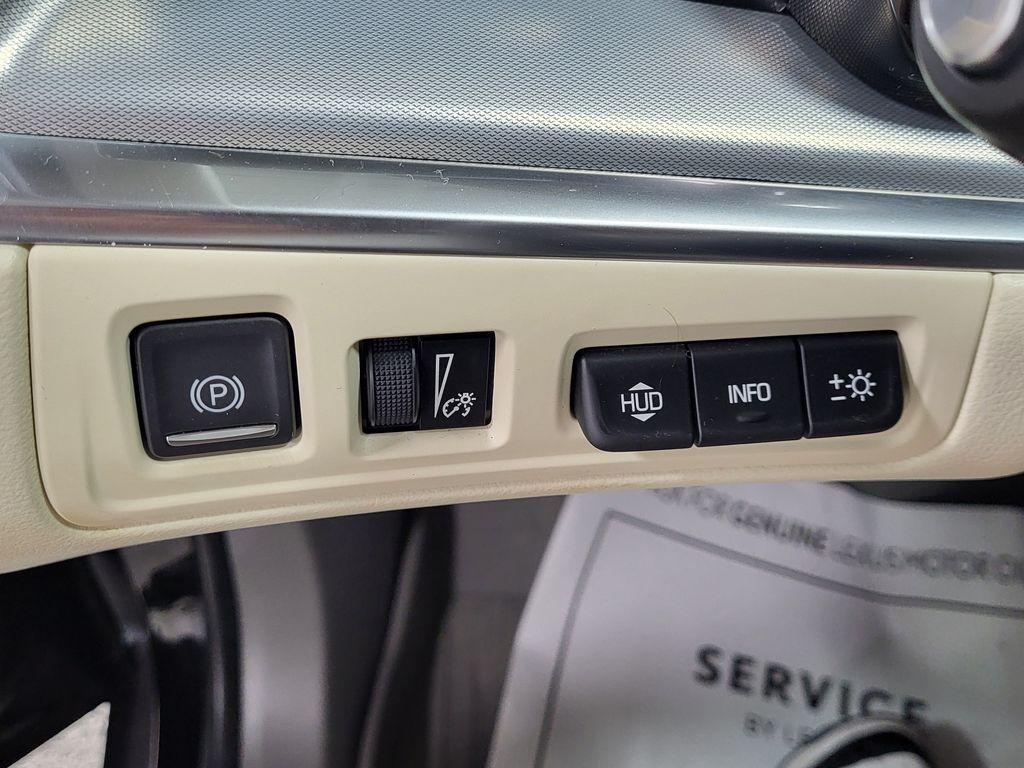 صورة مصغرة 33 لـ 2023 Cadillac XT5 PREMIUM LUXURY