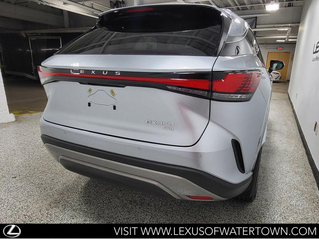 صورة 7 لـ 2024 Lexus RX 350 PREMIUM