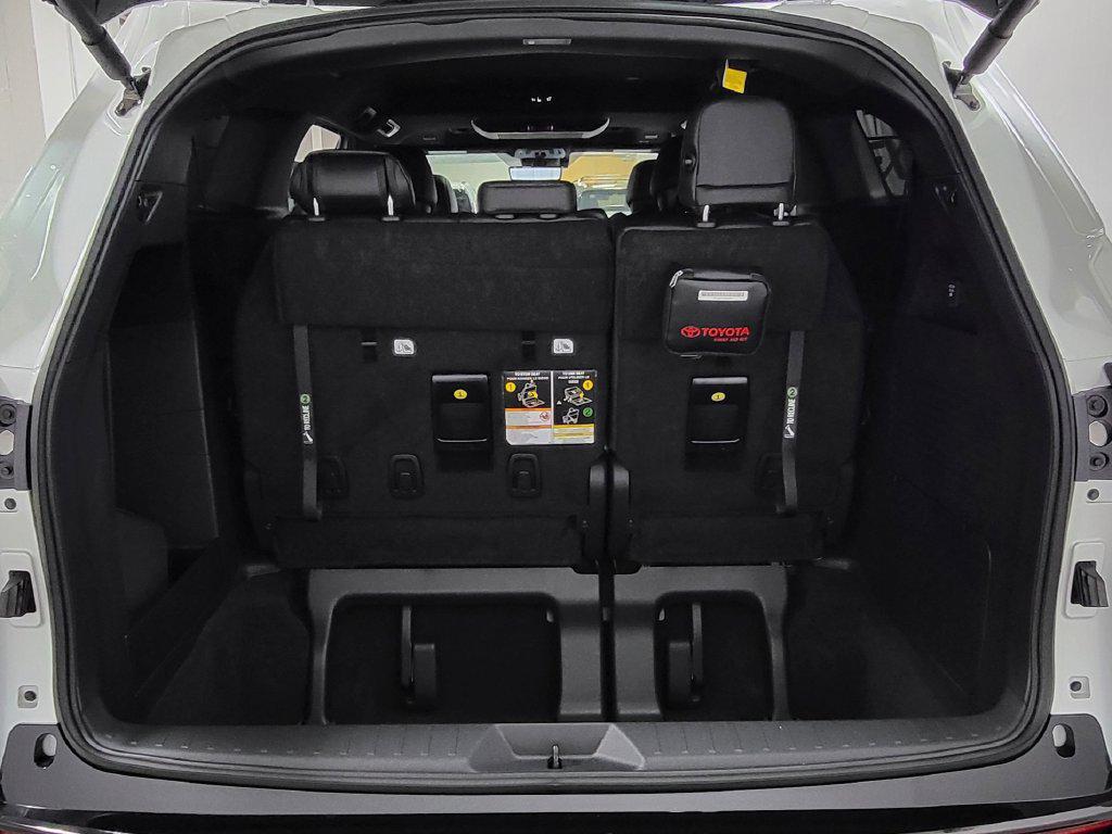 2026 Toyota SIENNA PLATINUM — миниатюра 45
