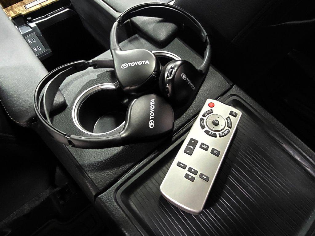 2026 Toyota SIENNA PLATINUM — миниатюра 41