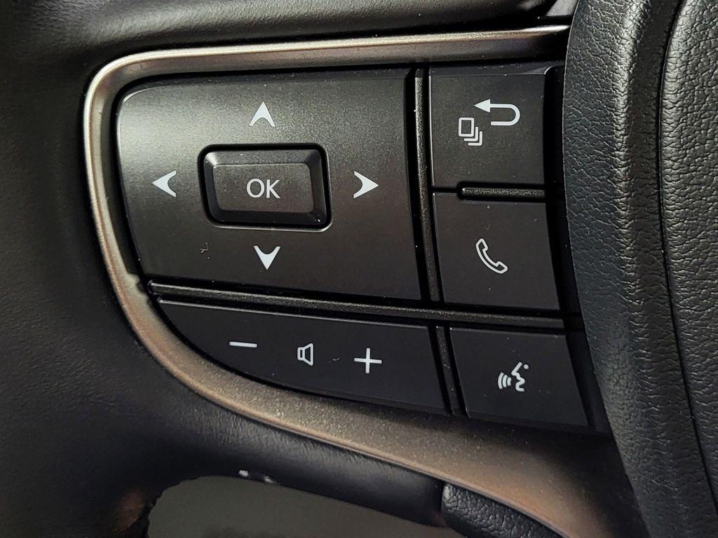 صورة مصغرة 19 لـ 2024 Lexus UX 250H BASE