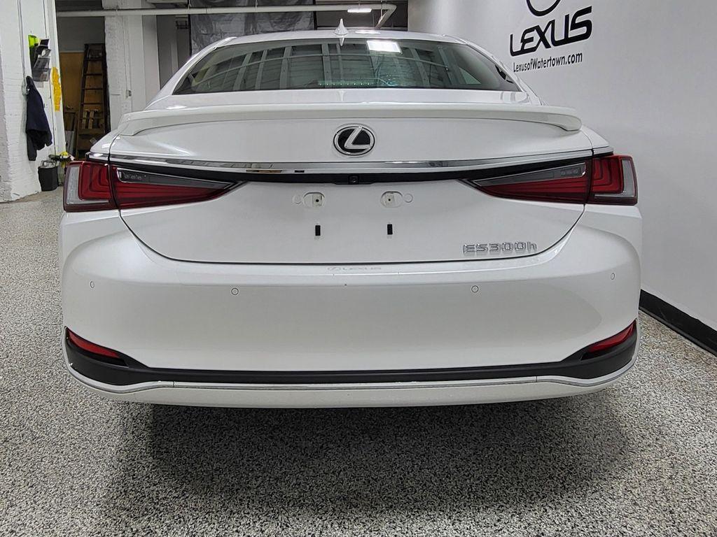 صورة مصغرة 48 لـ 2024 Lexus ES 300H LUXURY