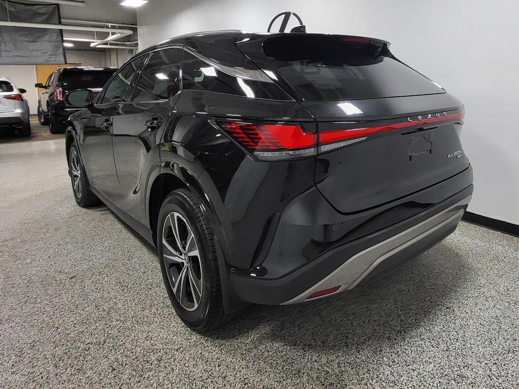 صورة 7 لـ 2024 Lexus RX 350 PREMIUM
