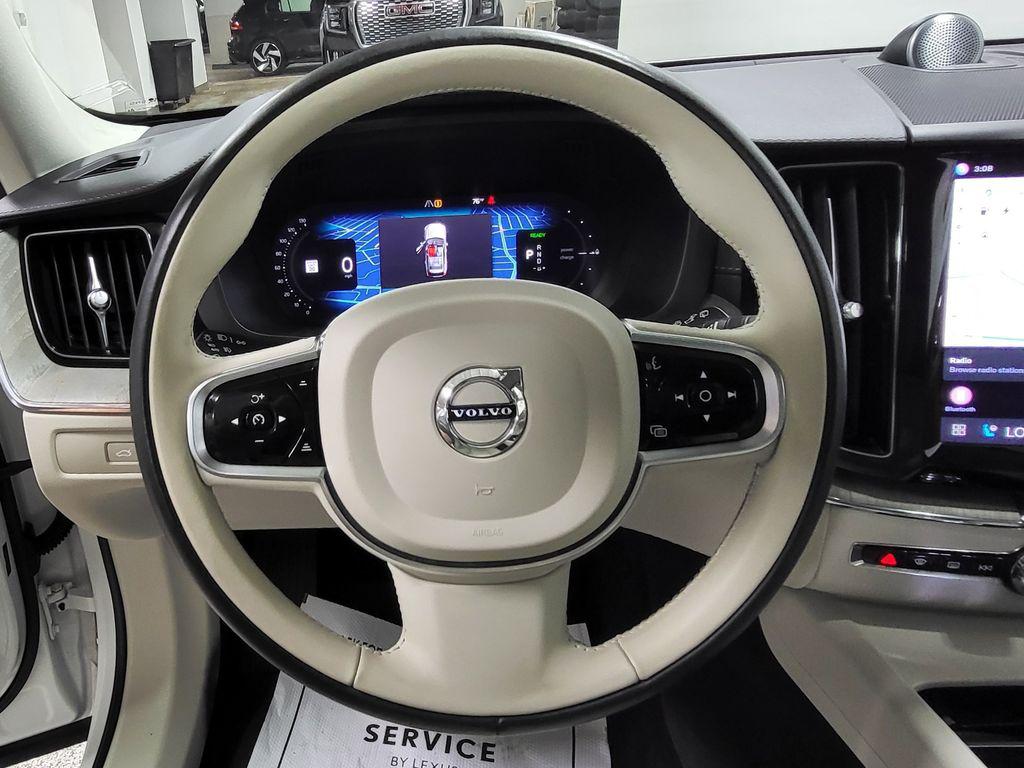 صورة مصغرة 29 لـ 2023 Volvo XC60 RECHARGE PLUG-IN HYBRID T8 ULTIMATE DARK THEM
