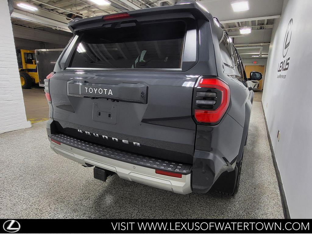 2025 Toyota 4RUNNER LIMITED — фото 7