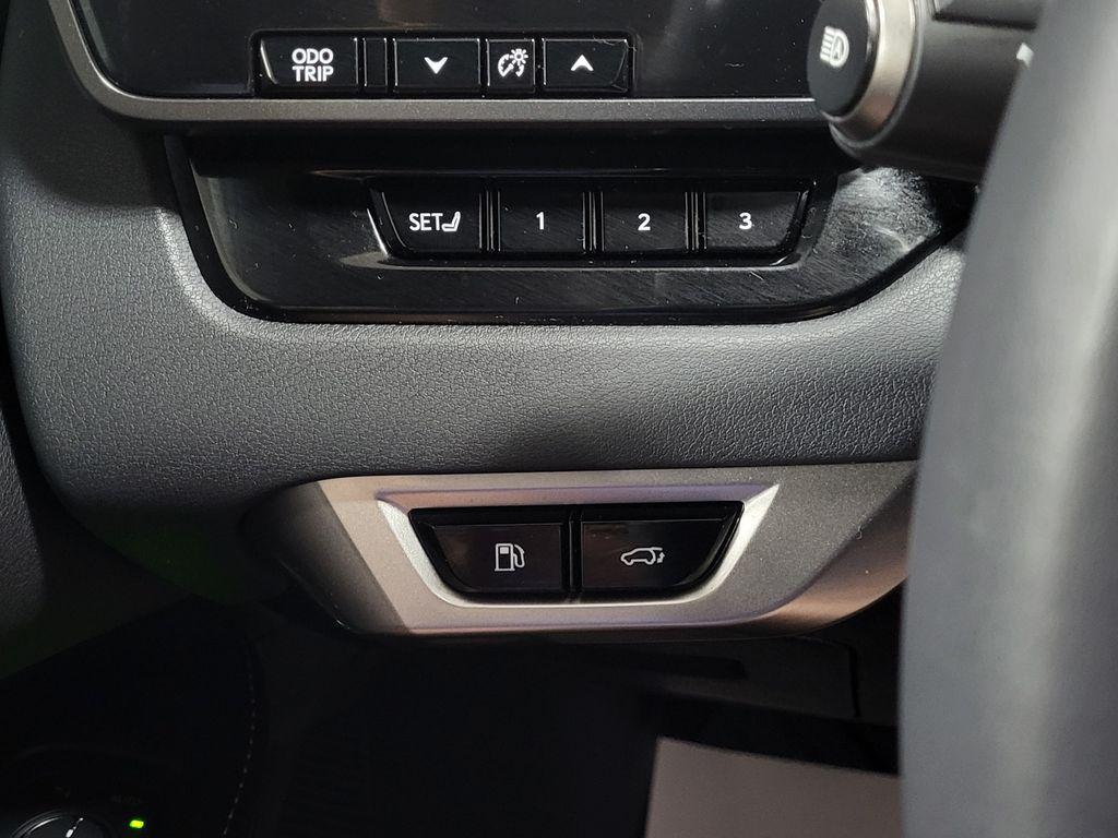 صورة مصغرة 25 لـ 2025 Lexus RX 350 PREMIUM