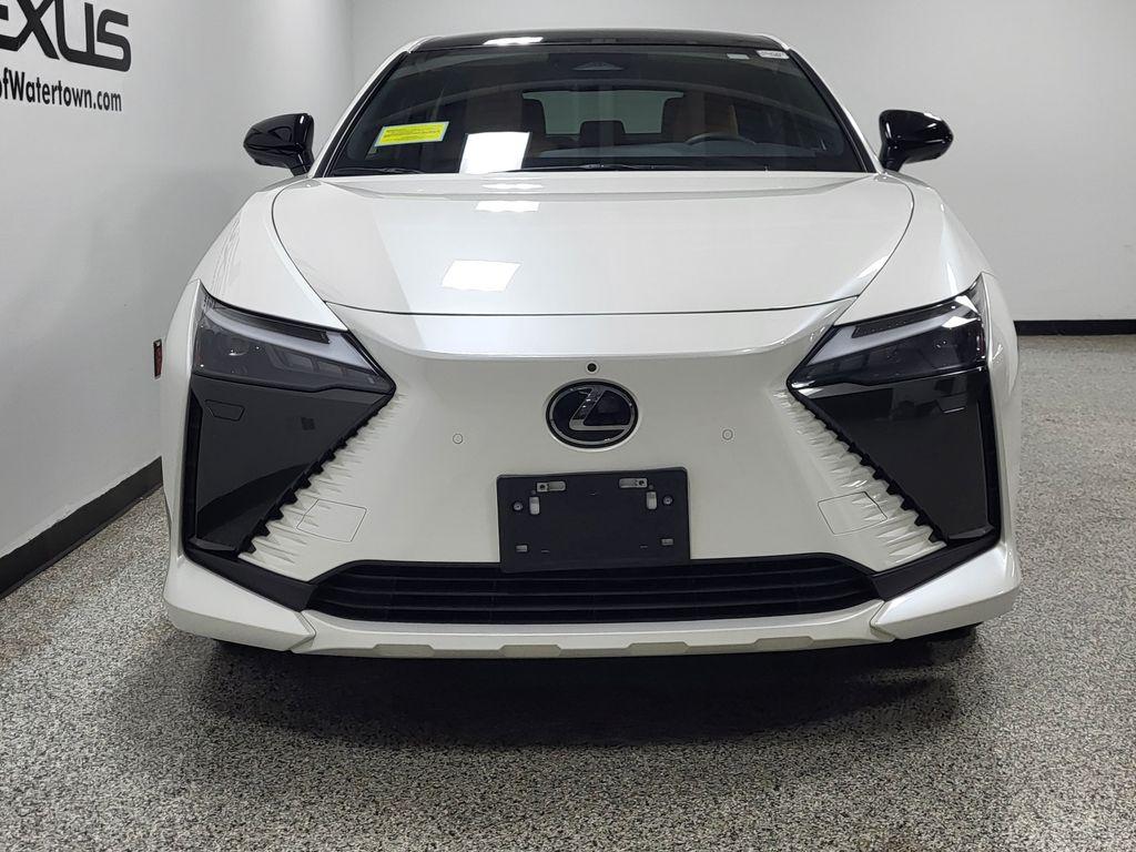صورة مصغرة 42 لـ 2025 Lexus RZ 300E PREMIUM