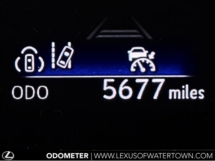 صورة مصغرة 14 لـ 2025 Lexus RZ 300E PREMIUM