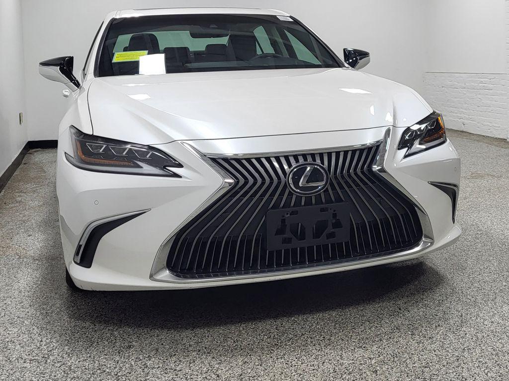صورة مصغرة 40 لـ 2021 Lexus ES 250 BASE