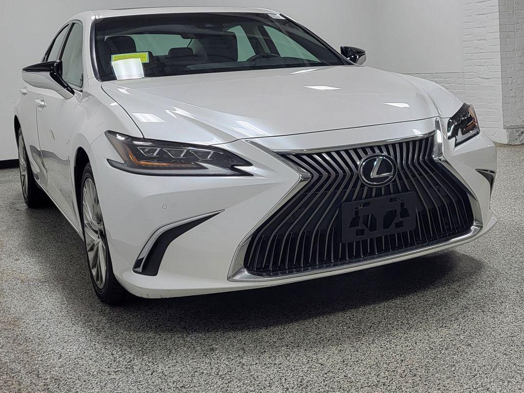 صورة مصغرة 41 لـ 2021 Lexus ES 250 BASE
