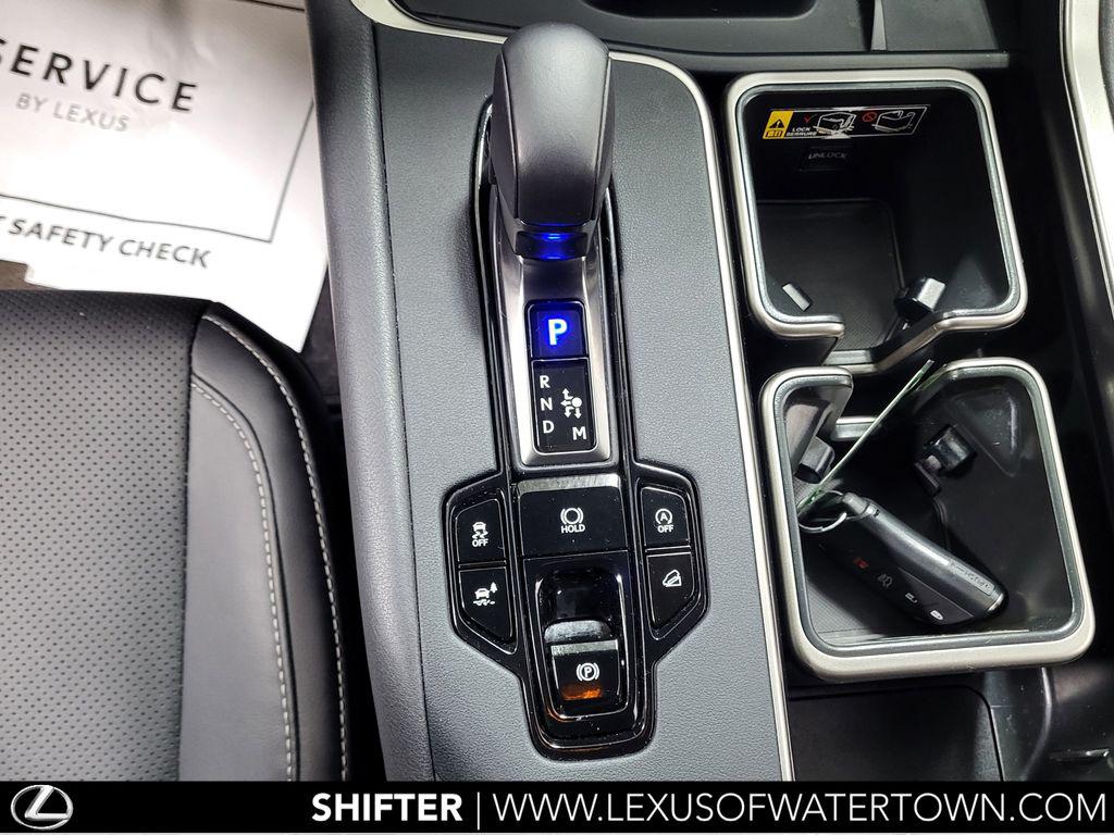 صورة 13 لـ 2024 Lexus TX 350 BASE