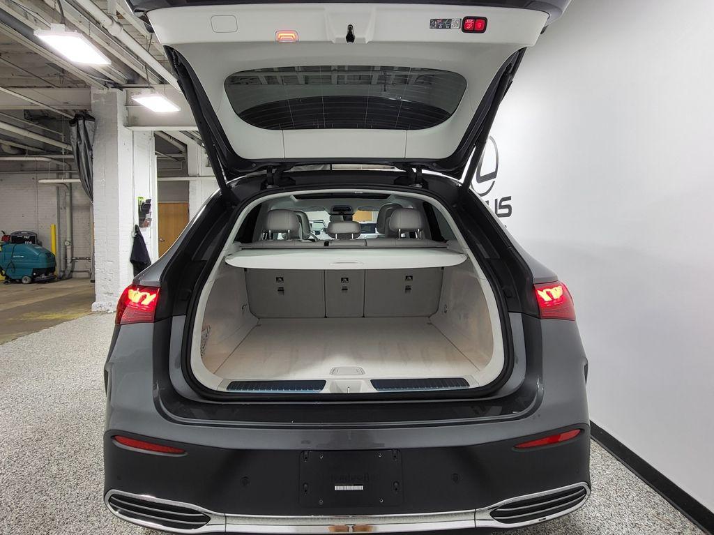 2025 Mercedes-BENZ EQE — миниатюра 27