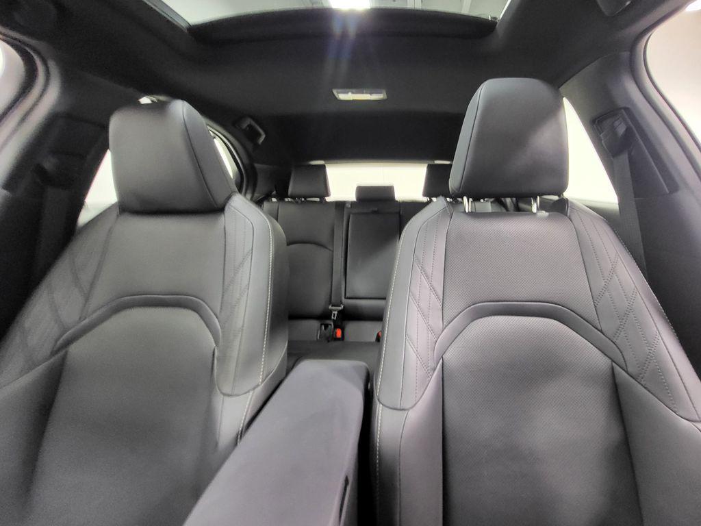صورة 11 لـ 2025 Lexus UX 300H PREMIUM