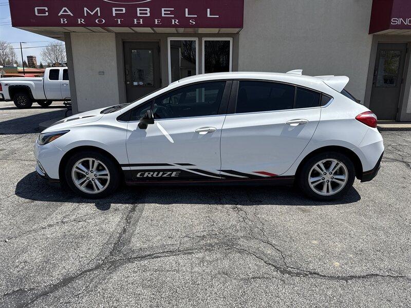 Used 2017 Chevrolet Cruze LT