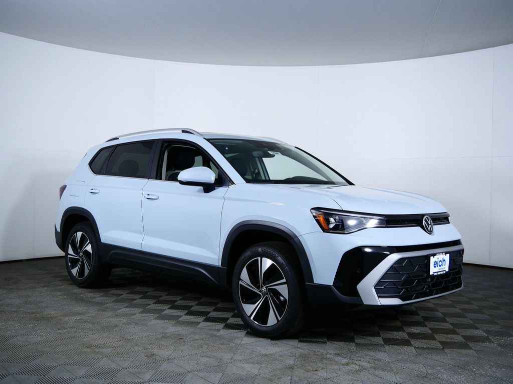 New 2026 Volkswagen Taos SE