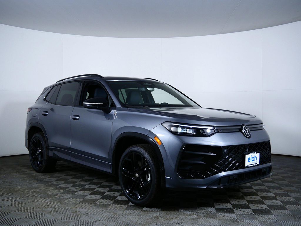 New 2026 Volkswagen Tiguan 2.0T SE R-Line Black 4MOTION
