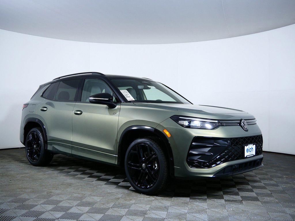 New 2026 Volkswagen Tiguan 2.0T SE R-Line Black 4MOTION