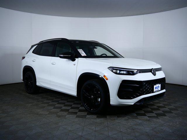 New 2026 Volkswagen Tiguan 2.0T SE R-Line Black 4MOTION
