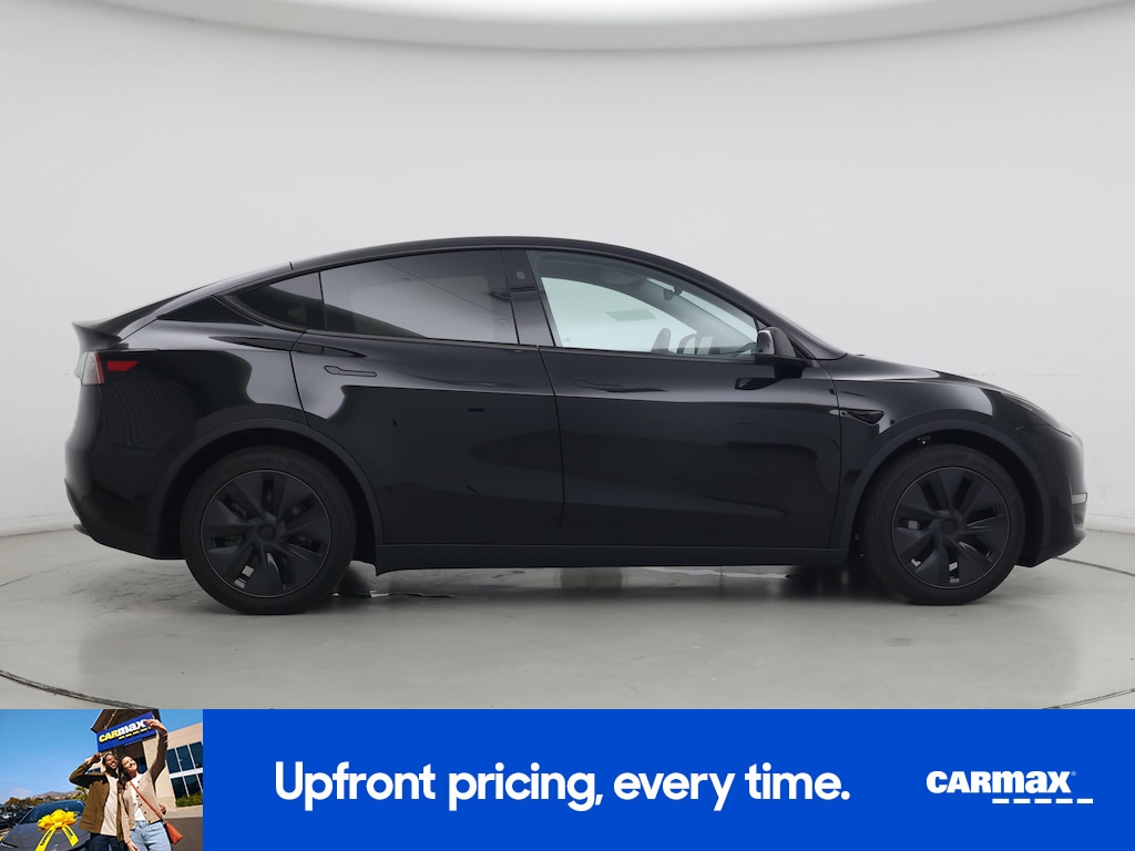 TESLA MODEL Y LONG RANGE - 9