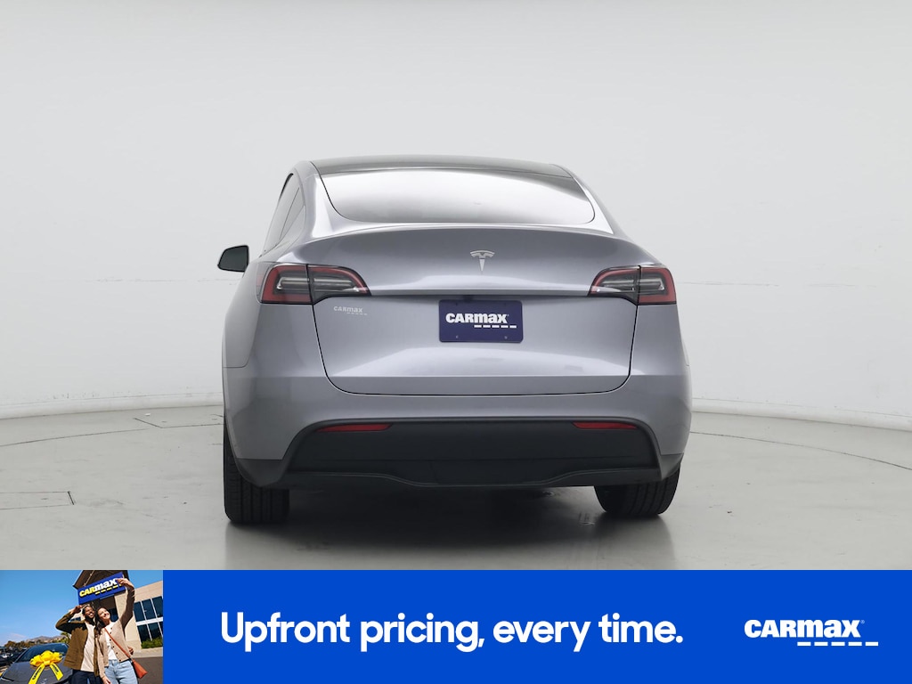 TESLA MODEL Y LONG RANGE - 7