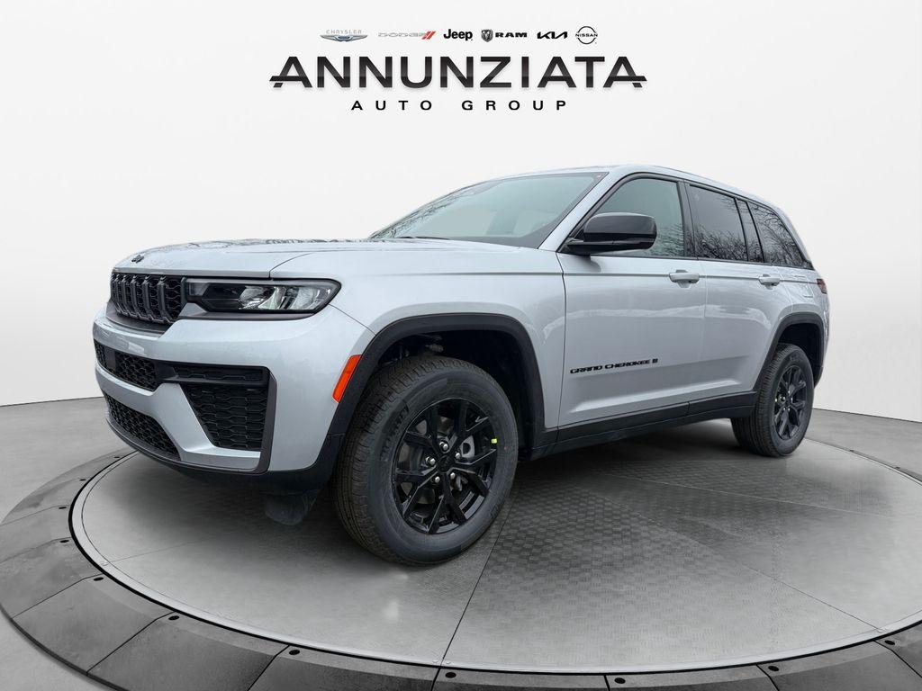 New 2026 Jeep Grand Cherokee Laredo